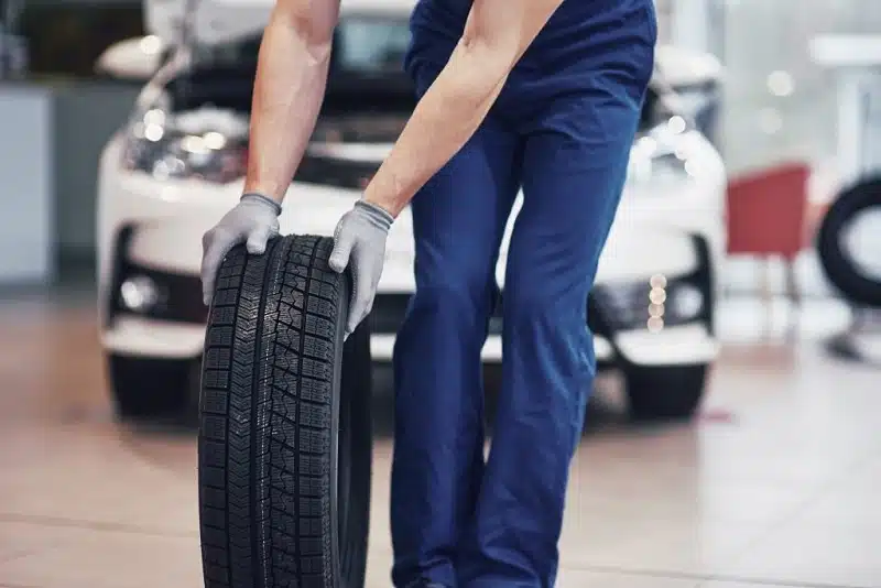 Le choix des pneus comment trouver ceux qui conviennent le mieux à votre voiture