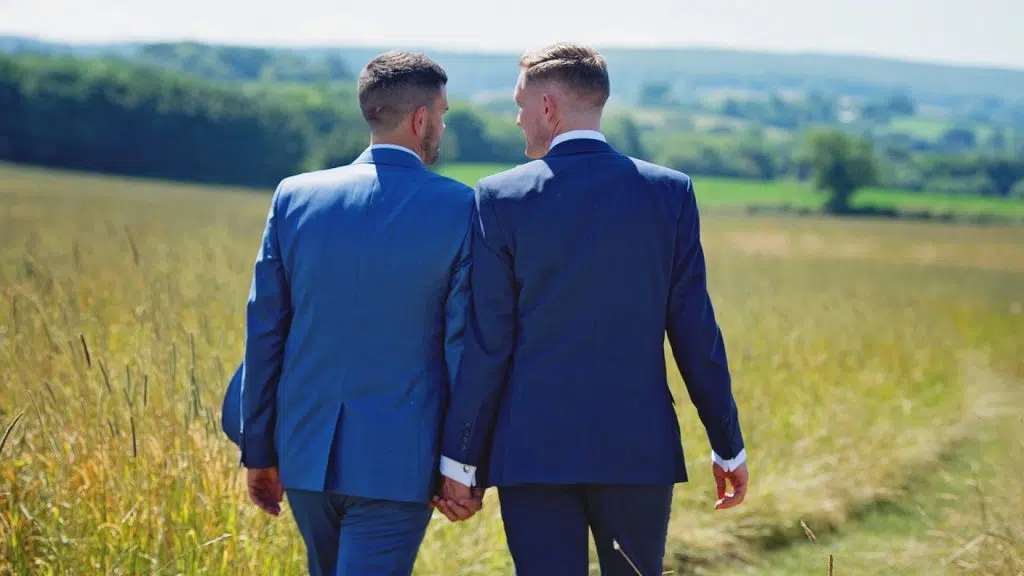 Comment choisir un site de rencontre gay ?