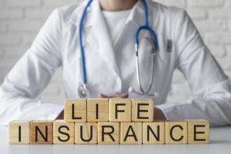 L'assurance vie franchit les 2 000 milliards d'euros : ce que les chiffres 2025 disent vraiment