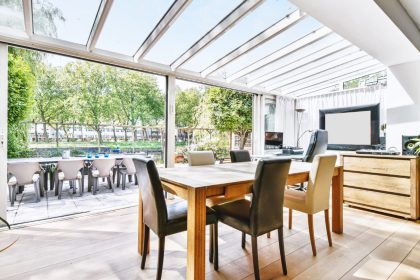 Maison à Rodez : les avantages d’une véranda bien conçue